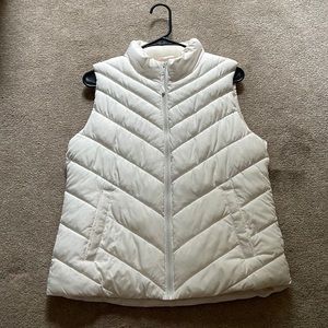 Gap puffer vest